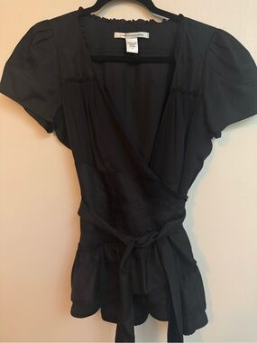 NWOT DVF Black Cotton Short Sleeve Wrap  Blouse